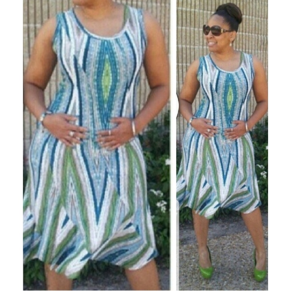 Dress - Picture 5 of 5